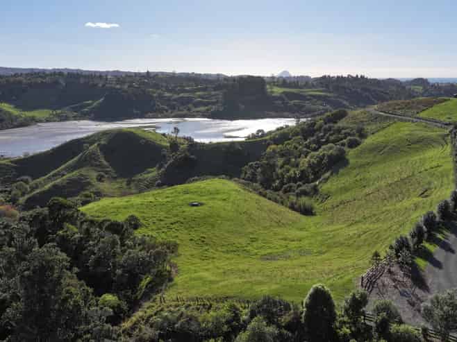 841 and 84 Wainui Road, Ohope