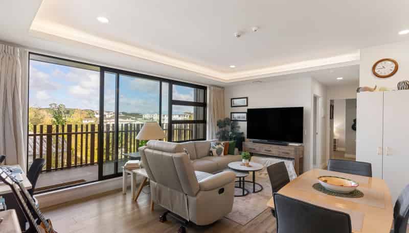 408/22 Library Lane, Albany