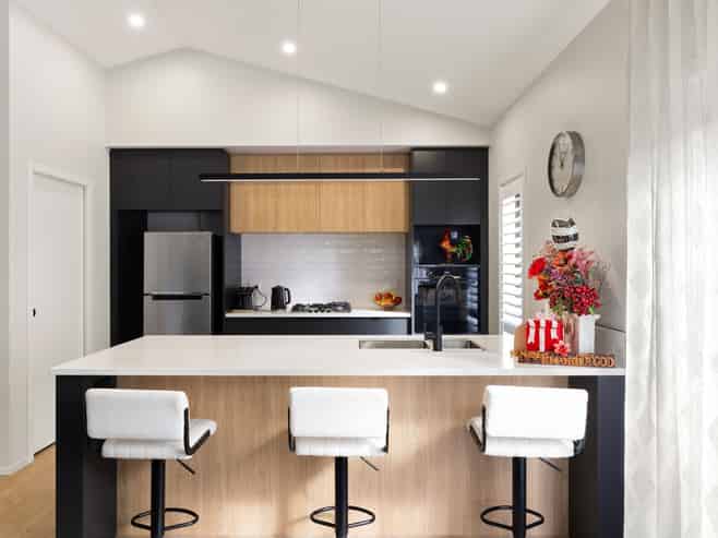 8 Halley Drive, Chartwell