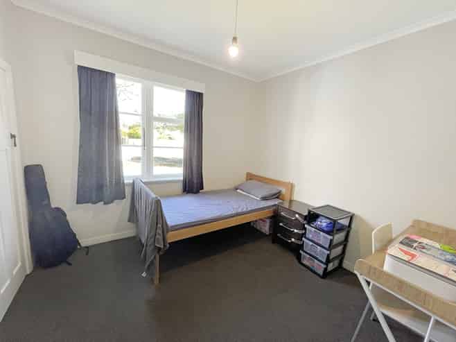 145 Main Road, Wainuiomata