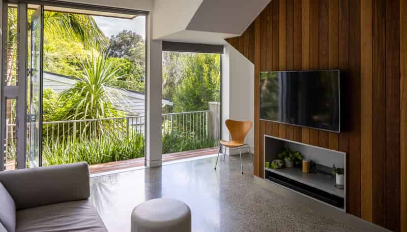 2/83 Hinemoa Street, Birkenhead