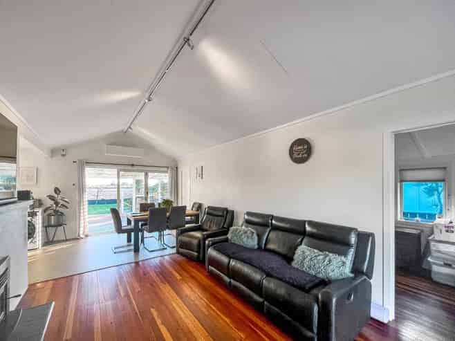 20 Shrimpton Road, Haumoana