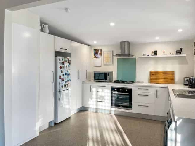 20 Shrimpton Road, Haumoana