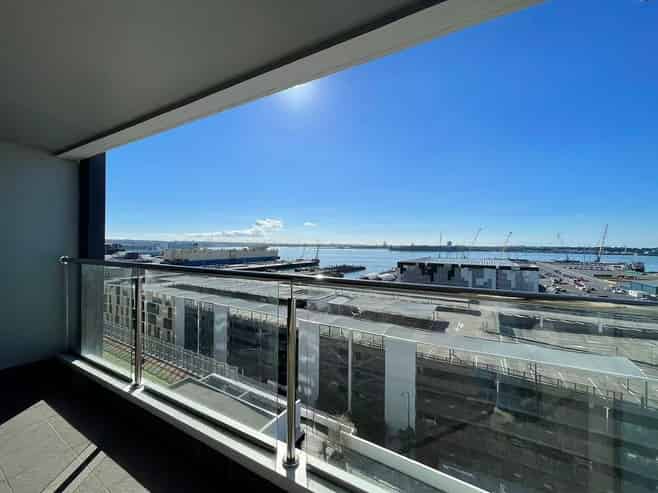 18 Beach Road, Auckland Central