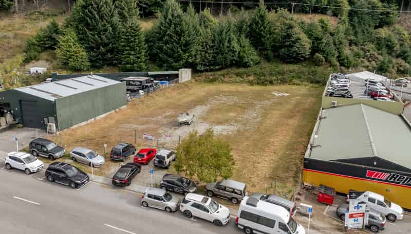 27 Industrial Place, Queenstown