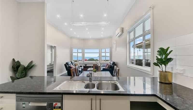 173 The Esplanade, Petone