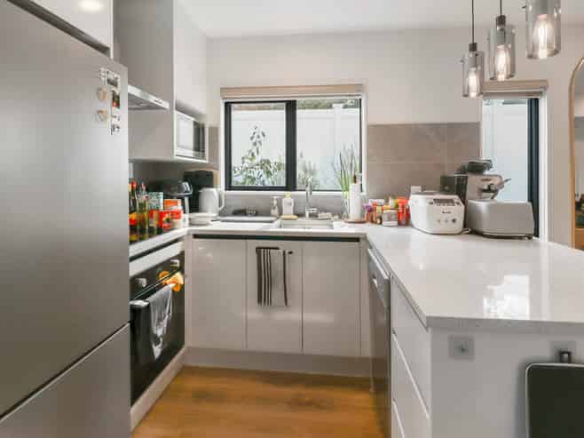 8a Rainbow Place, Manurewa