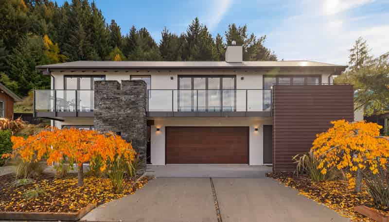 1 Goldleaf Hill, Queenstown