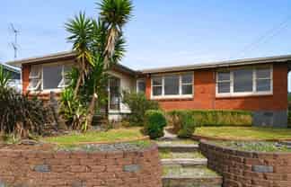 41 Mount View Drive, Mangakakahi