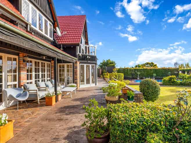 139 Long Drive, Saint Heliers