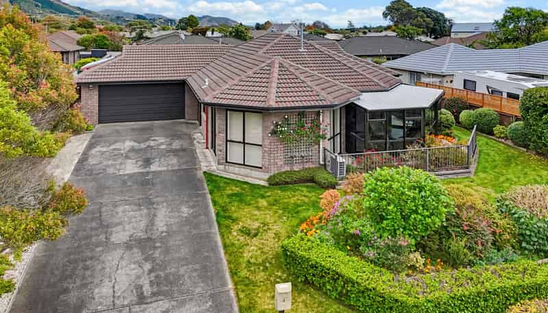 4 Cranbrook Grove, Waikanae