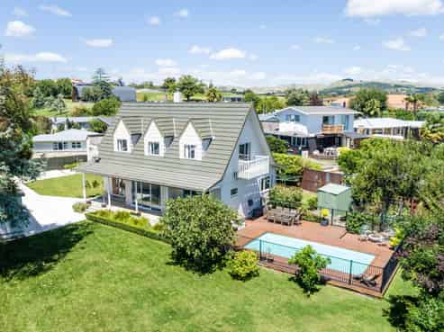 32 Lucknow Road, Havelock North