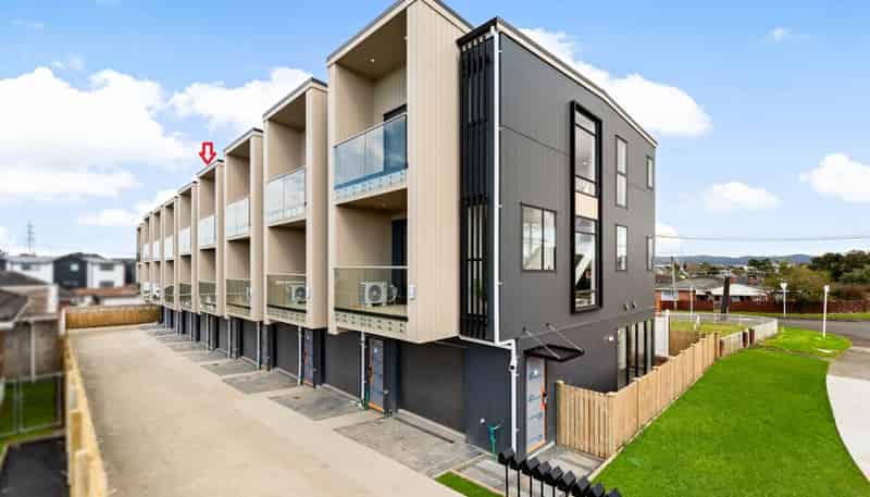 4/4 Toru Street, Te Atatu Peninsula