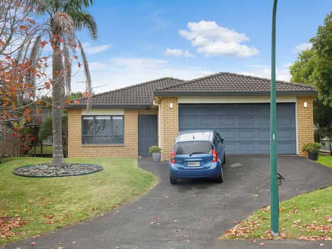 12 Ginders Drive, Massey