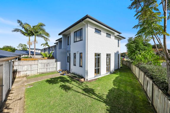 105/2 Armoy Drive, East Tamaki, Auckland