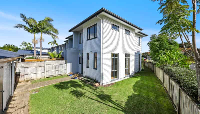 105/2 Armoy Drive, East Tamaki