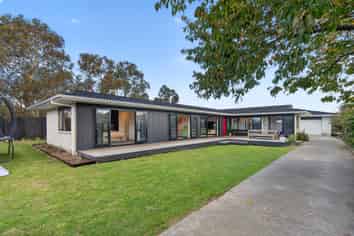 86 New York Street, Martinborough