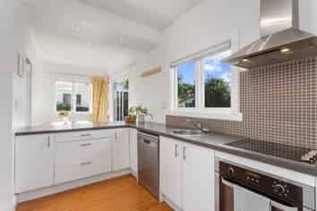 136 Rutland Street, Saint Albans