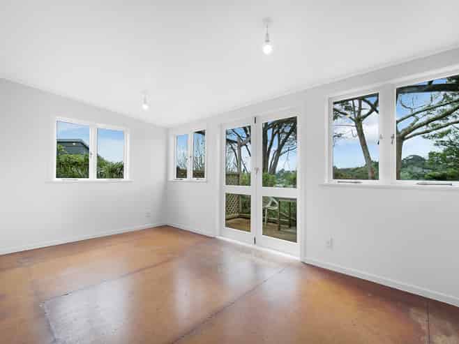 61 Second Avenue, Kingsland