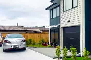 43C Beach Road, Pahurehure