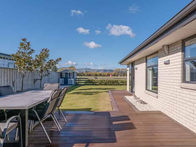 14 Ellerslie Lane, Lincoln