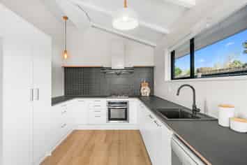 4 Kingham Place, Avonhead