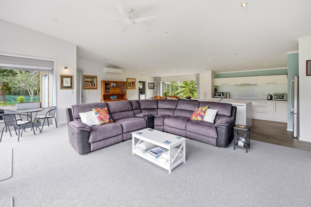 Riverview Suntrap with Separate Cottage - Bild 5