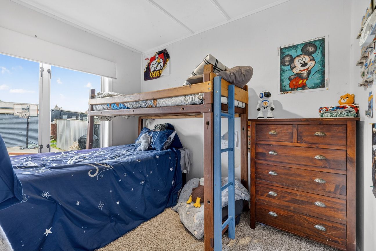 Smart buy with permitted studio bonus - Fler