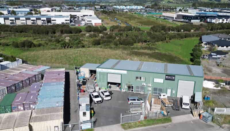 Unit A/32 Market Place, Papamoa