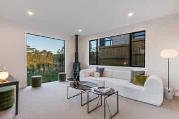 37 Elliot Street, Riverhead