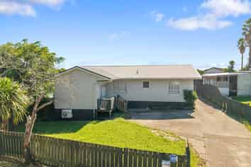 4 Aden Place, Clendon Park