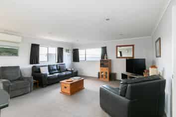 300A Park Road South, Akina