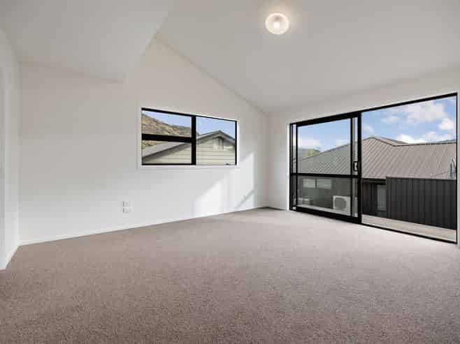 35 Risinghurst Terrace, Lower Shotover