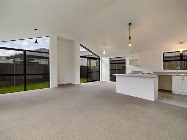 35 Risinghurst Terrace, Lower Shotover