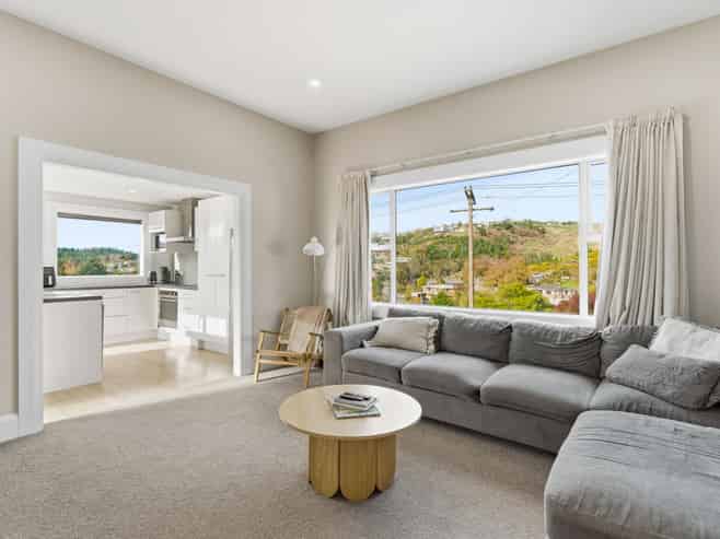 25 Thoreau Street, CONCORD
