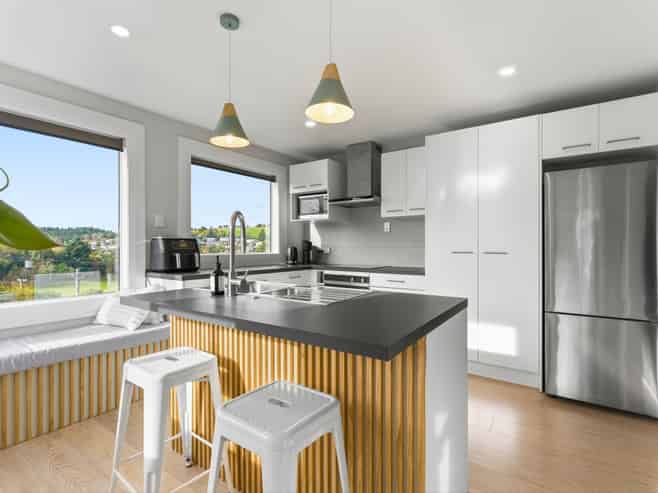 25 Thoreau Street, CONCORD