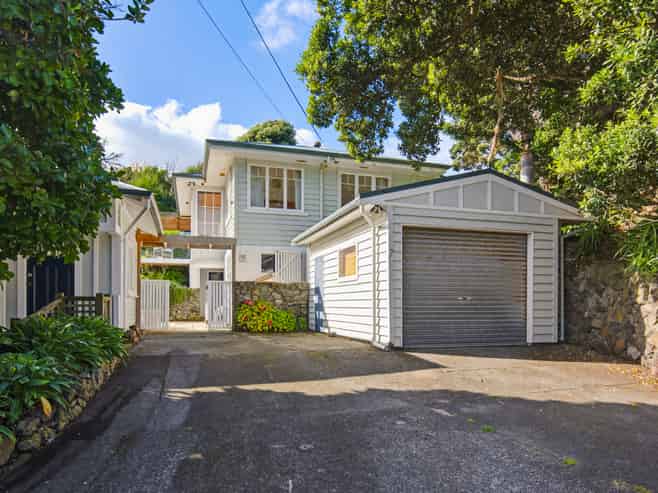 7 Tangahoe Street, Paekakariki
