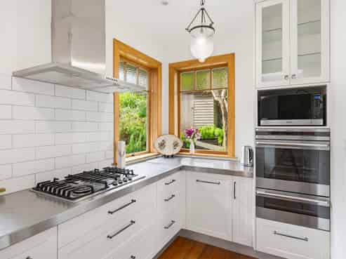 7 Tangahoe Street, Paekakariki