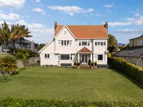 18 Ronaki Road, Mission Bay