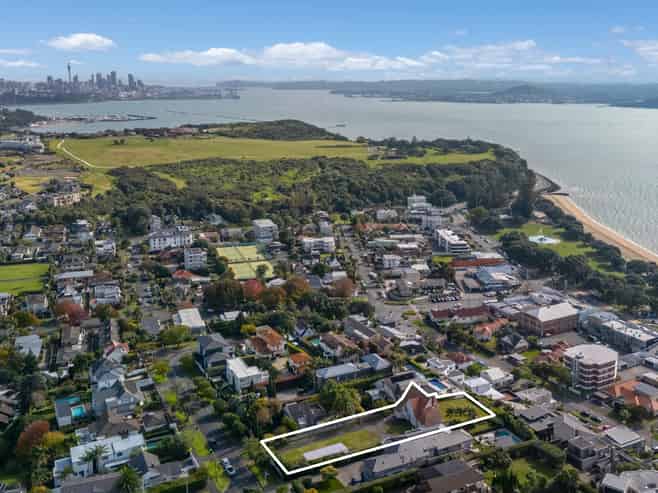 18 Ronaki Road, Mission Bay