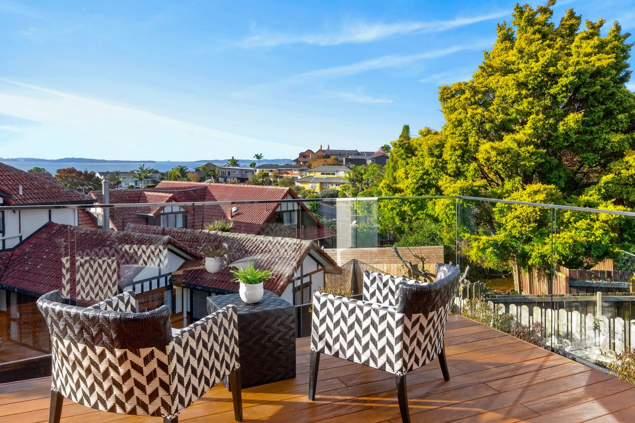 Brand New Build in Macleans College Zone - Aanzicht 4