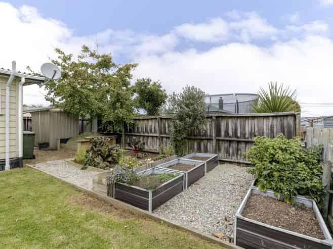 17A Carey Street, Waitara