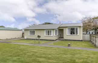 17A Carey Street, Waitara