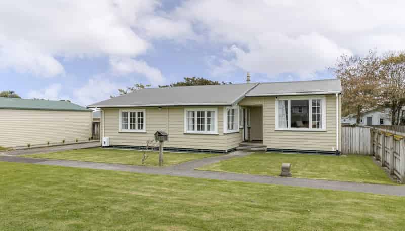 17A Carey Street, Waitara