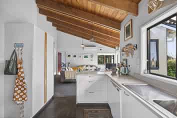 99 Barrett Road, Whalers Gate