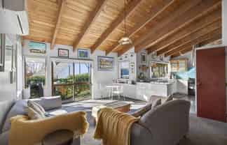 99 Barrett Road, Whalers Gate