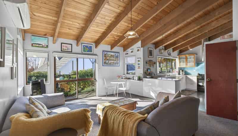99 Barrett Road, Whalers Gate