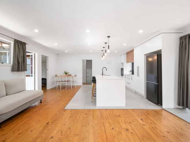 27A Macdonald Road, Glenview