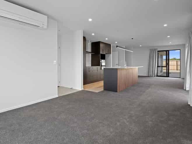 12 McCahon Lane, Rolleston
