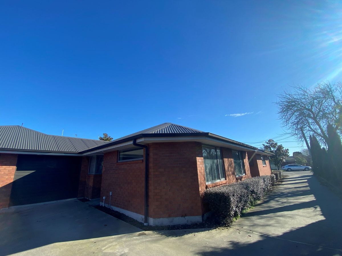 Two Bedroom House Close to Town, Addington
